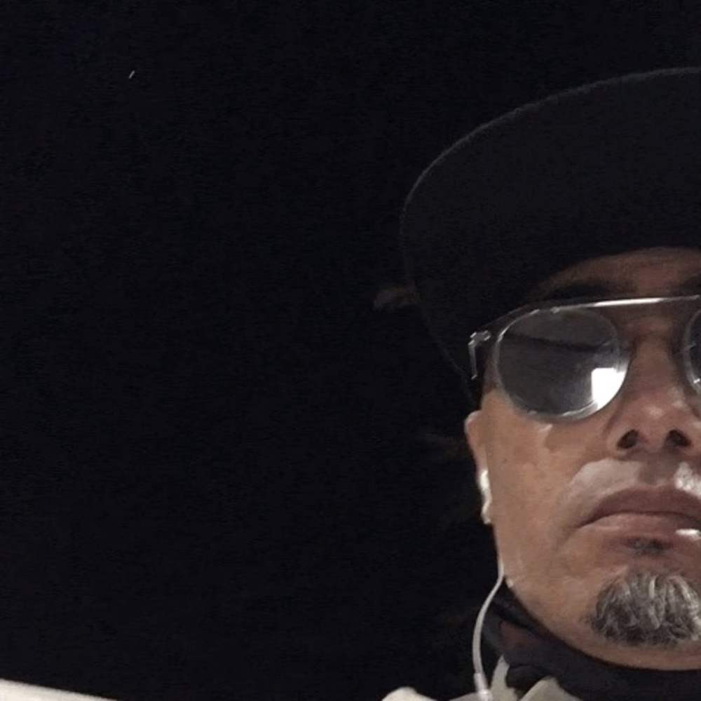 Meet your Posher, Derek